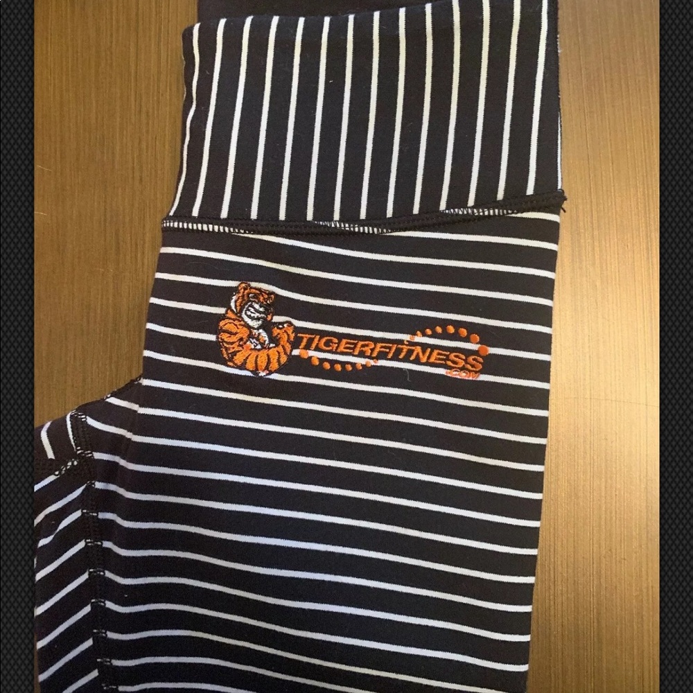 Lululemon Rare Parallel Stripe Wunder Under Crop - image 3